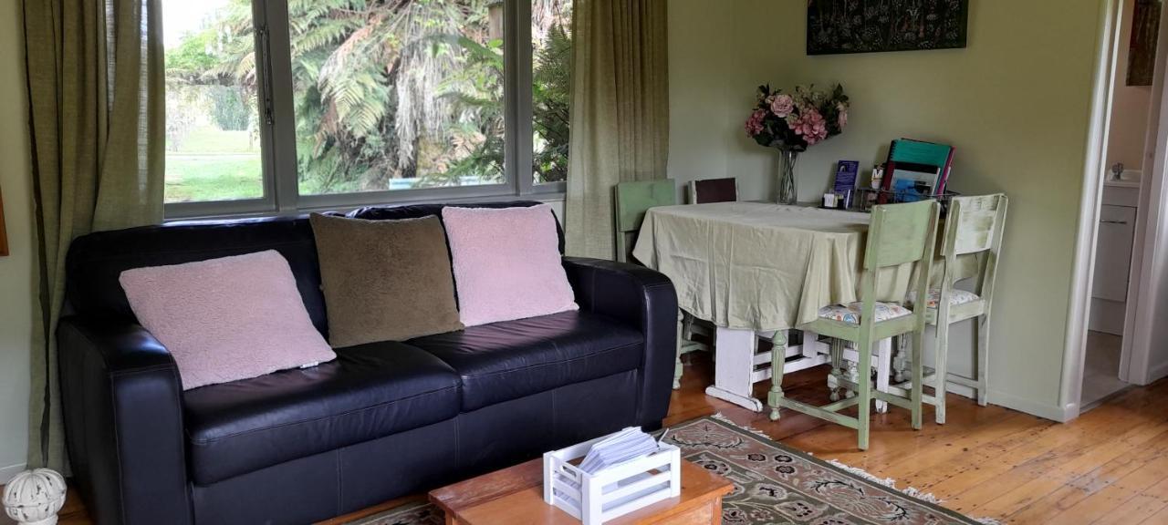 Earthsounds Country Cottage Taumarunui Ngoại thất bức ảnh